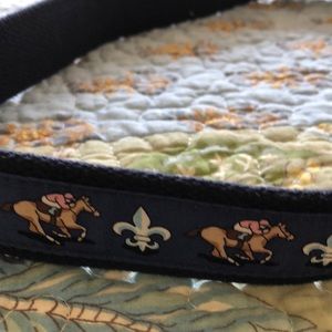 Men’s canvas Kentucky Derby Vineyard Vines belt in navy blue
